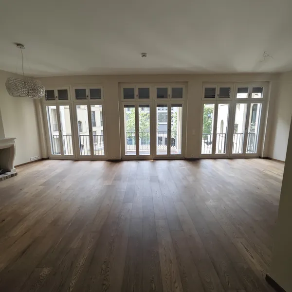 Licht, Raum & Luxus – Ihre exklusive 4-Zimmer-Wohnung direkt in Berlin-Mitte — photo 1